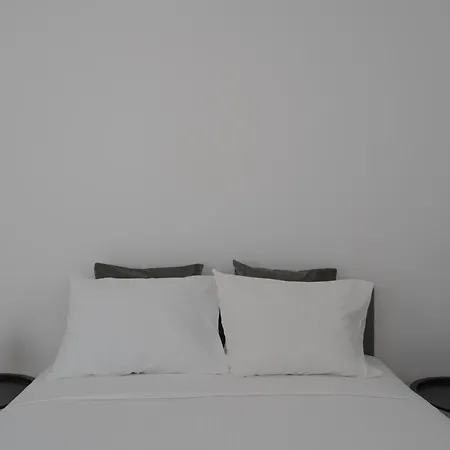 Sunny And Cozy 2bd 1 Min From Marina Floisvos Athens
