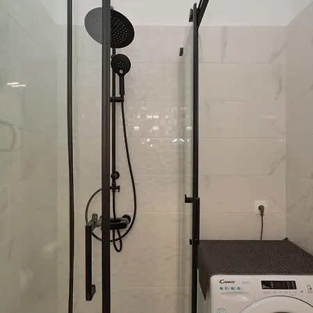Apartment Sunny And Cozy 2bd 1 Min From Marina Floisvos *